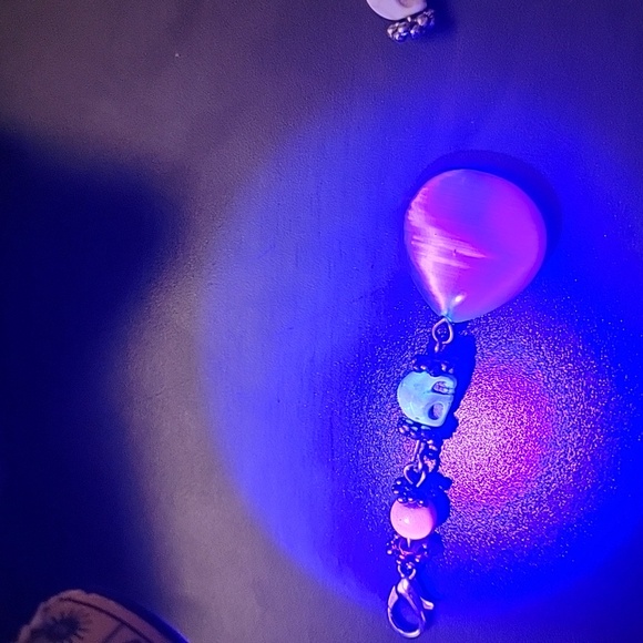 Handcrafted howlite skull earrings and charm bundle - Picture 6 of 8